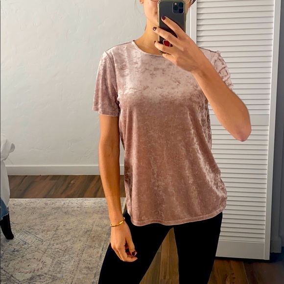 Velvet pink top! - Picture 1 of 6